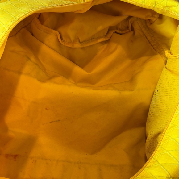 SUPREME DUFFLE BAG (FW18) YELLOW - Picture 7 of 10